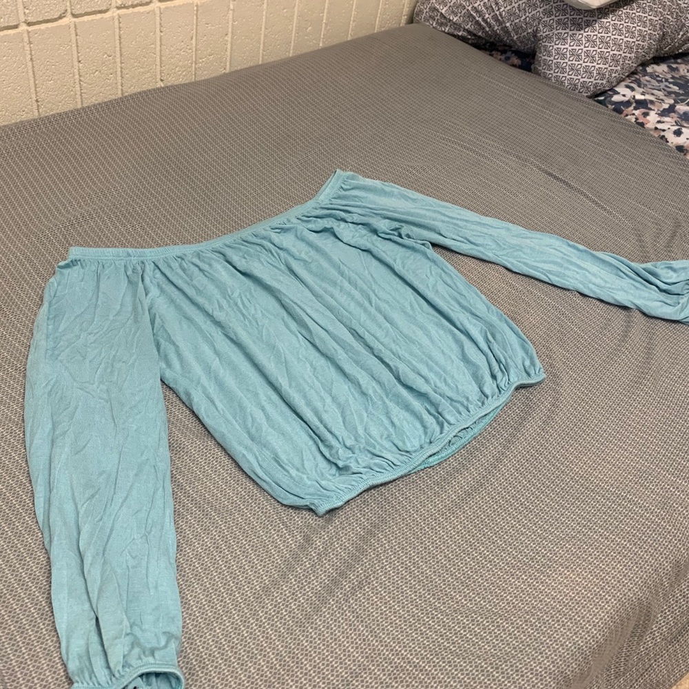 Off the shoulder long sleeve top